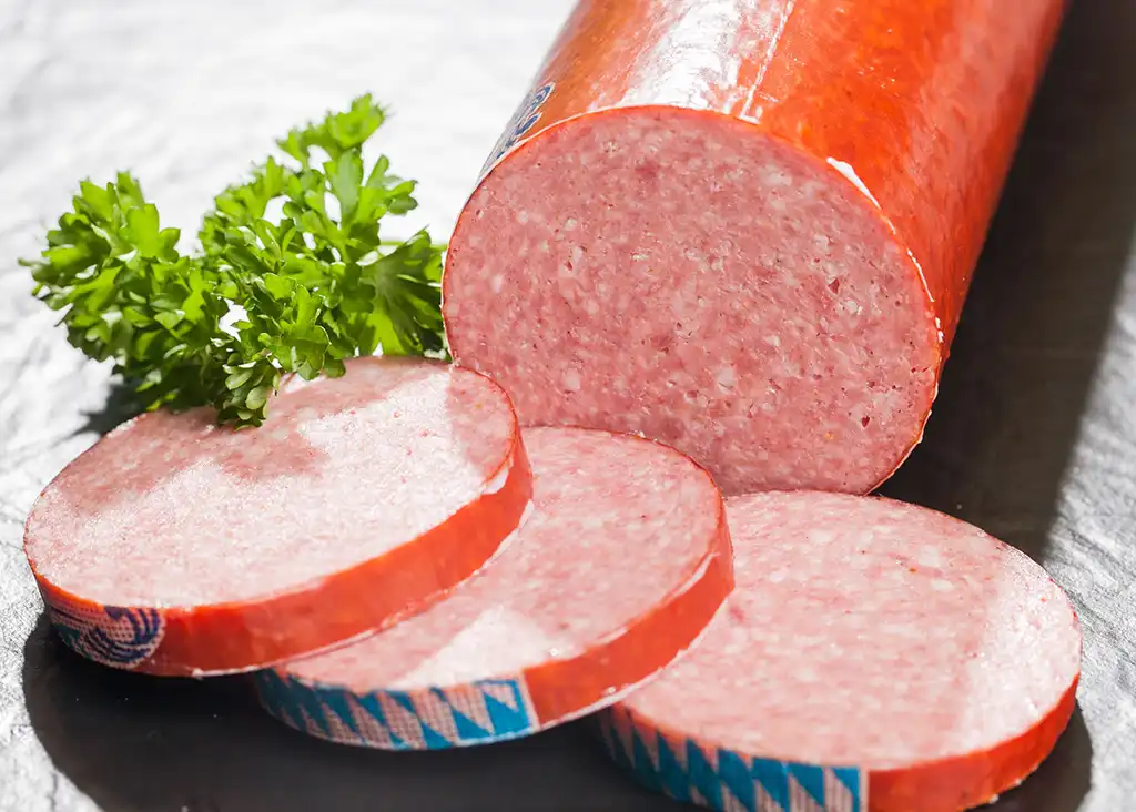 Herzhafte Kochsalami Portionswurst