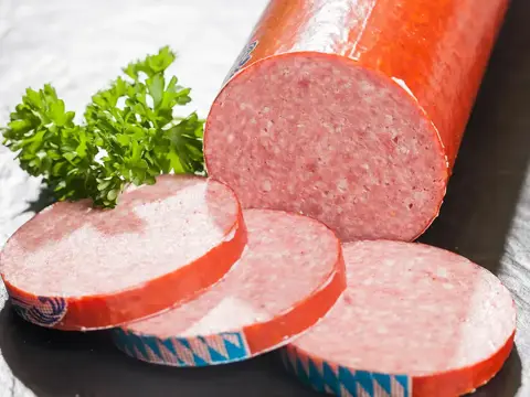 Herzhafte Kochsalami