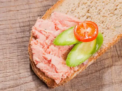Pfeffermetthörnchen 250g Portionswurst