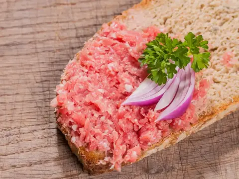 Zwiebelmettwurst 170g Portionswurst